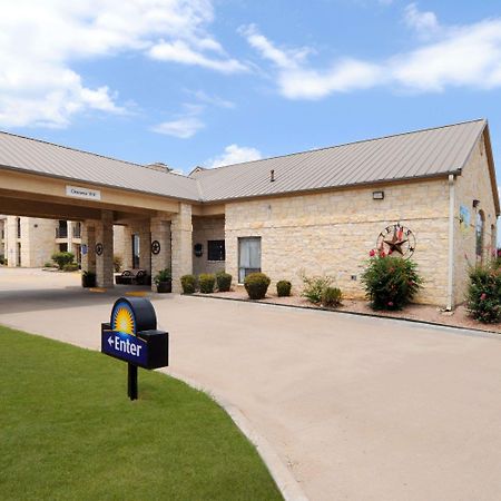 Days Inn & Suites By Wyndham Llano Eksteriør bilde