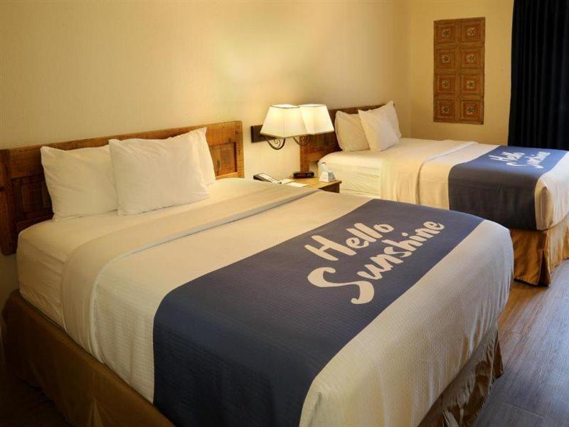 Days Inn & Suites By Wyndham Llano Eksteriør bilde