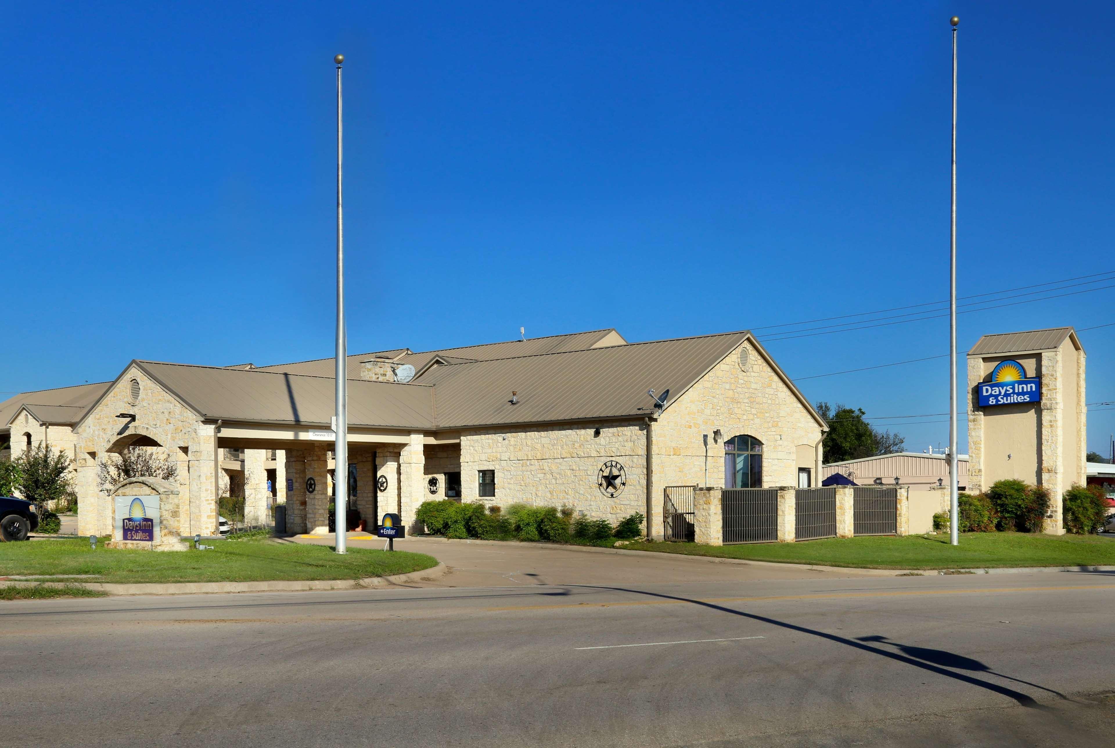 Days Inn & Suites By Wyndham Llano Eksteriør bilde