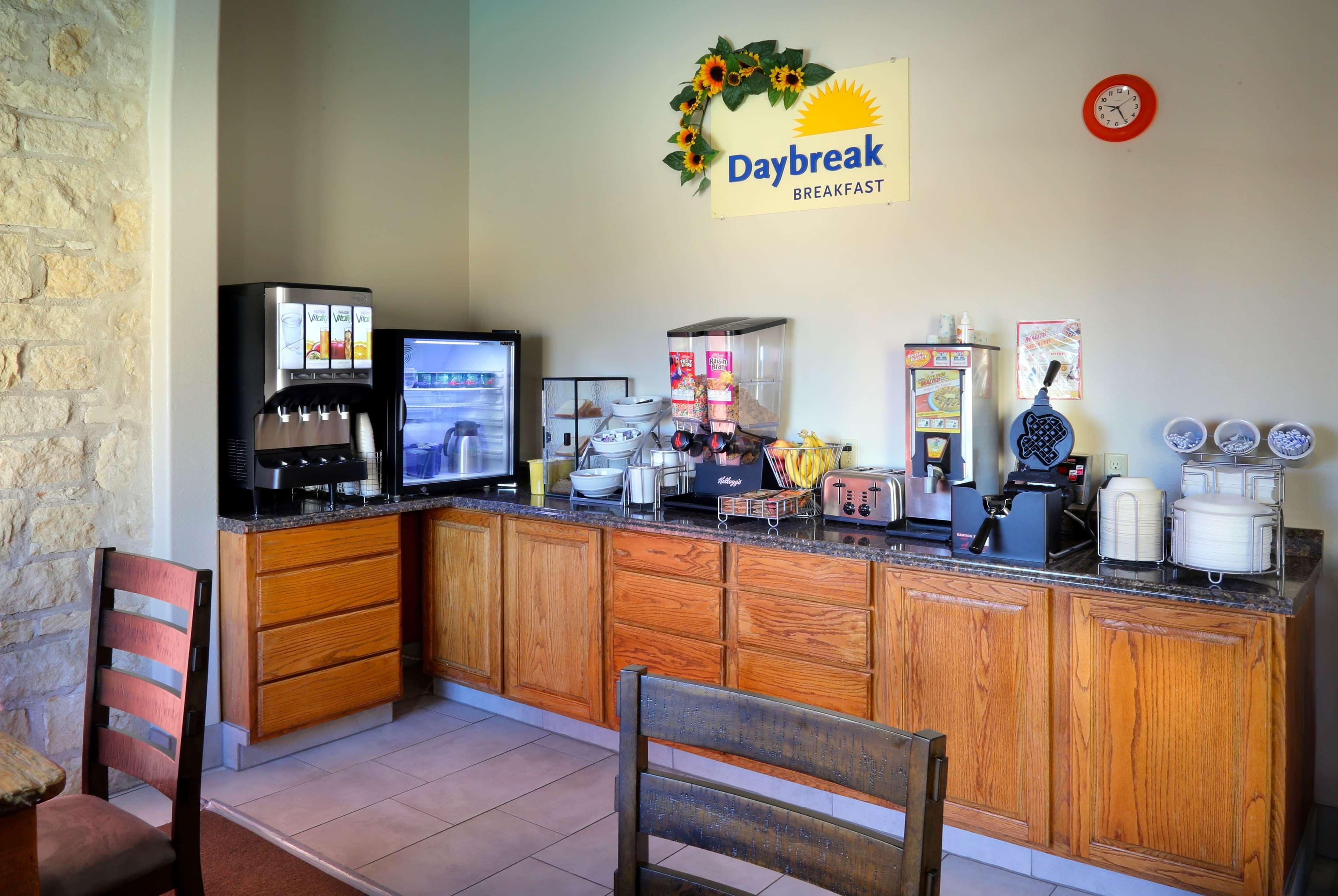 Days Inn & Suites By Wyndham Llano Eksteriør bilde