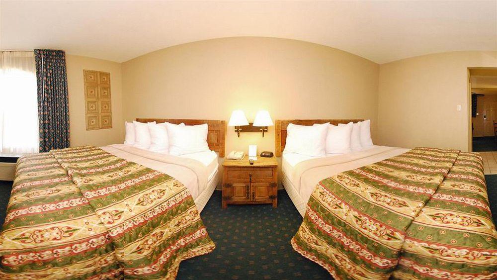 Days Inn & Suites By Wyndham Llano Eksteriør bilde