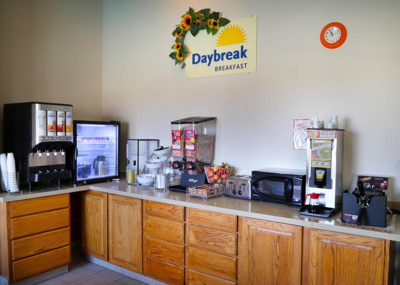 Days Inn & Suites By Wyndham Llano Eksteriør bilde